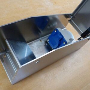 LOCK-EE, der abschließbare Edelstahlkasten Schuko 230V IP54
